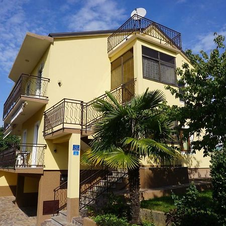 Mariella Hotel Basanija Exterior photo
