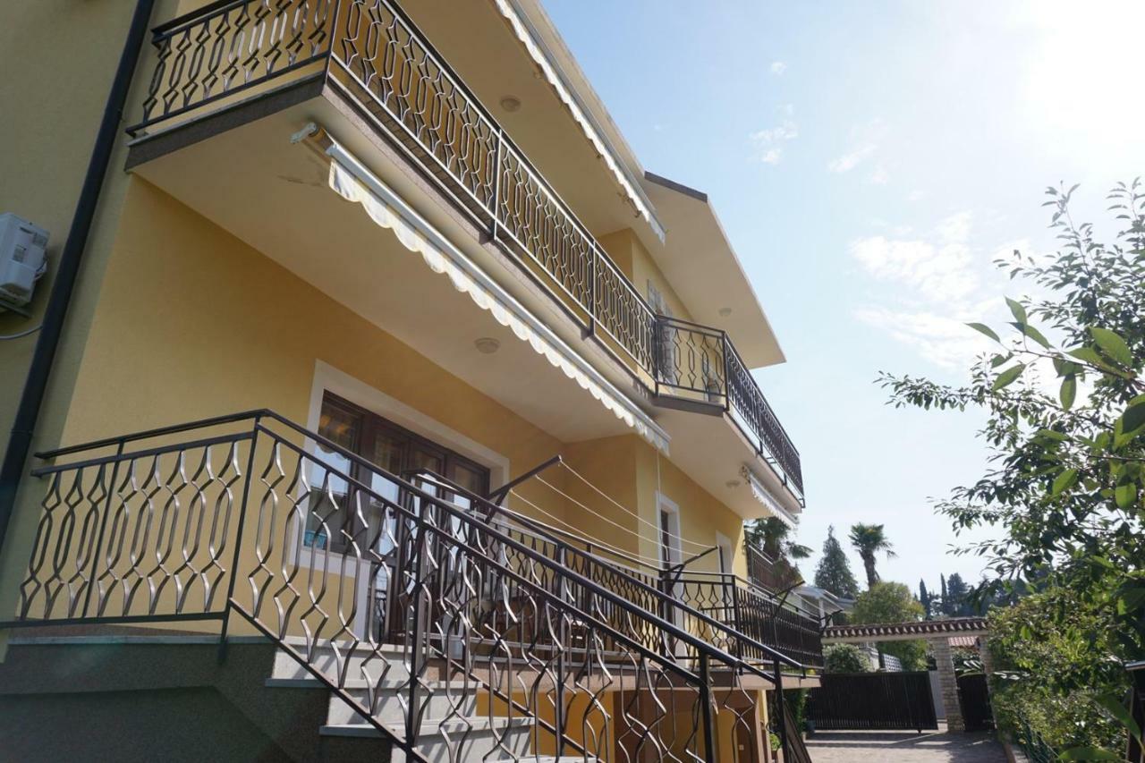 Mariella Hotel Basanija Exterior photo